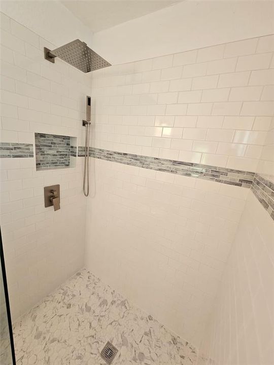 For Sale: $329,000 (3 beds, 2 baths, 1814 Square Feet)