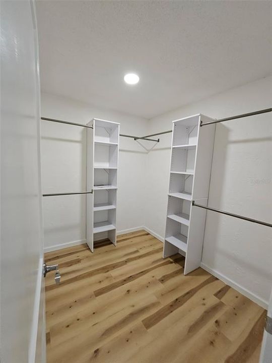 For Sale: $329,000 (3 beds, 2 baths, 1814 Square Feet)