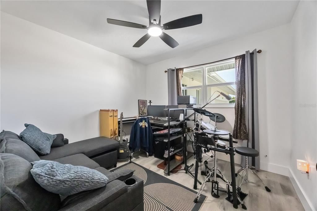 待售: $372,000 (3 贝兹, 2 浴室, 1509 平方英尺)