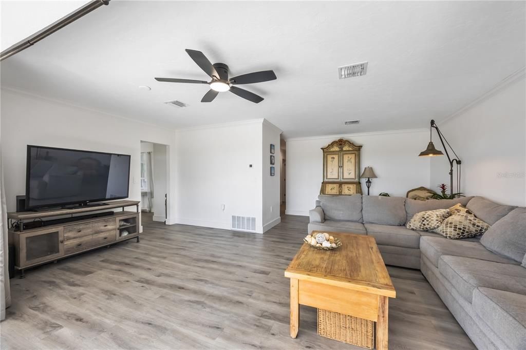 待售: $372,000 (3 贝兹, 2 浴室, 1509 平方英尺)