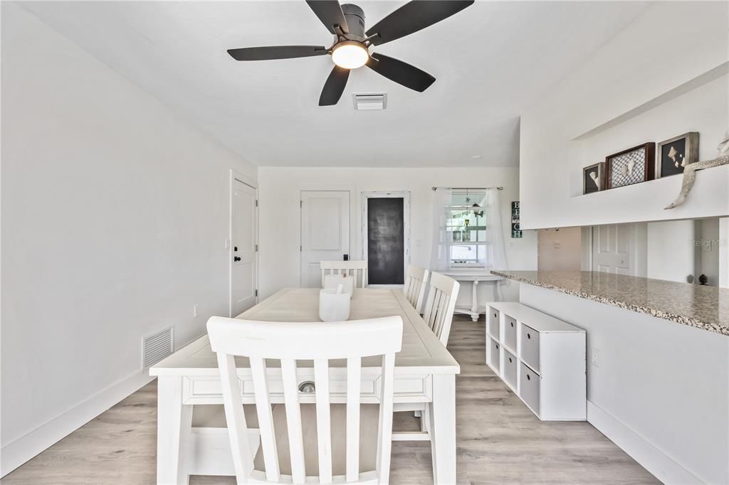 待售: $372,000 (3 贝兹, 2 浴室, 1509 平方英尺)