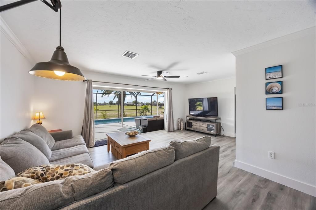 待售: $372,000 (3 贝兹, 2 浴室, 1509 平方英尺)