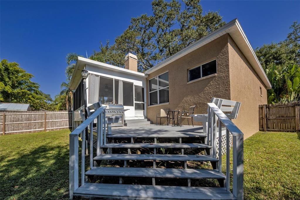 На продажу: $687,900 (3 спален, 3 ванн, 1703 Квадратных фут)