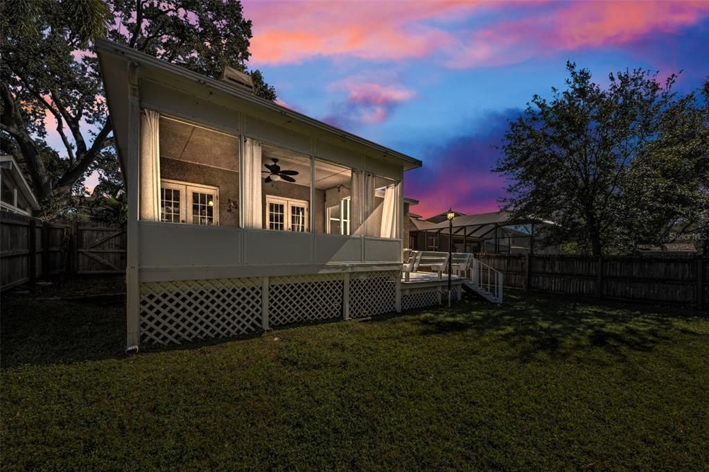 На продажу: $687,900 (3 спален, 3 ванн, 1703 Квадратных фут)