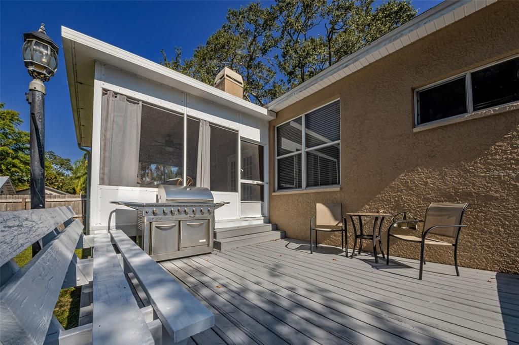 На продажу: $687,900 (3 спален, 3 ванн, 1703 Квадратных фут)