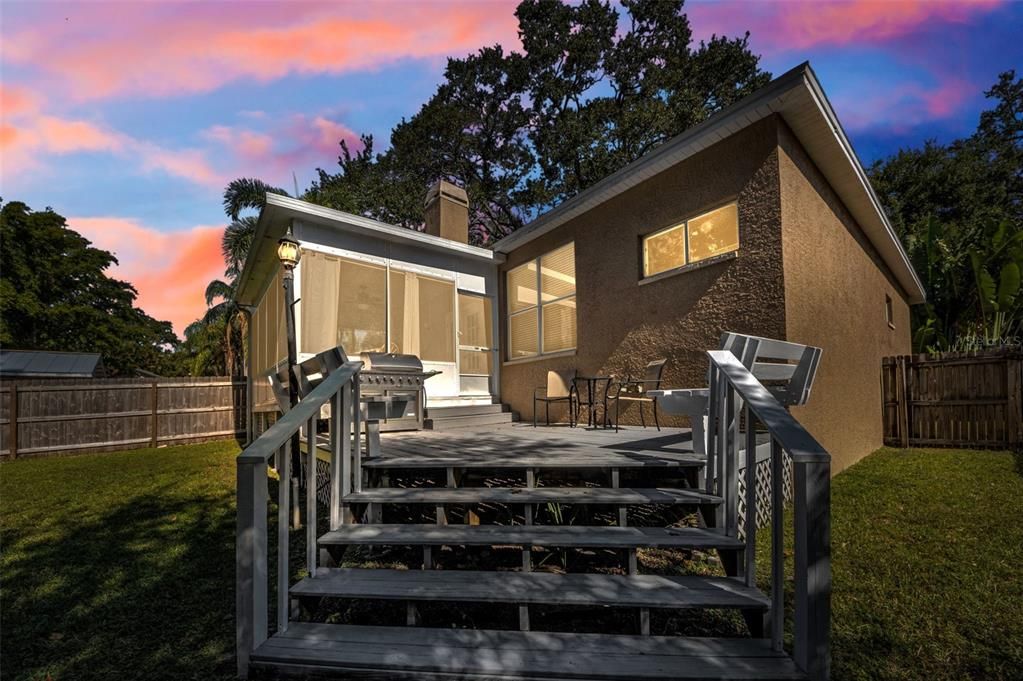 На продажу: $687,900 (3 спален, 3 ванн, 1703 Квадратных фут)