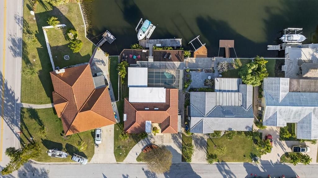 For Sale: $699,000 (3 beds, 2 baths, 1765 Square Feet)