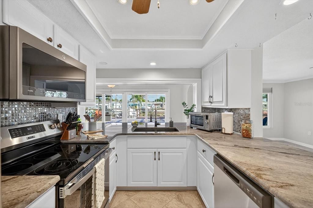 For Sale: $699,000 (3 beds, 2 baths, 1765 Square Feet)