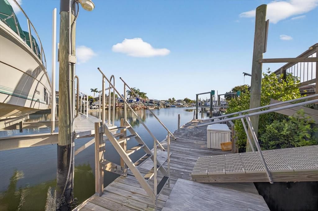 For Sale: $699,000 (3 beds, 2 baths, 1765 Square Feet)