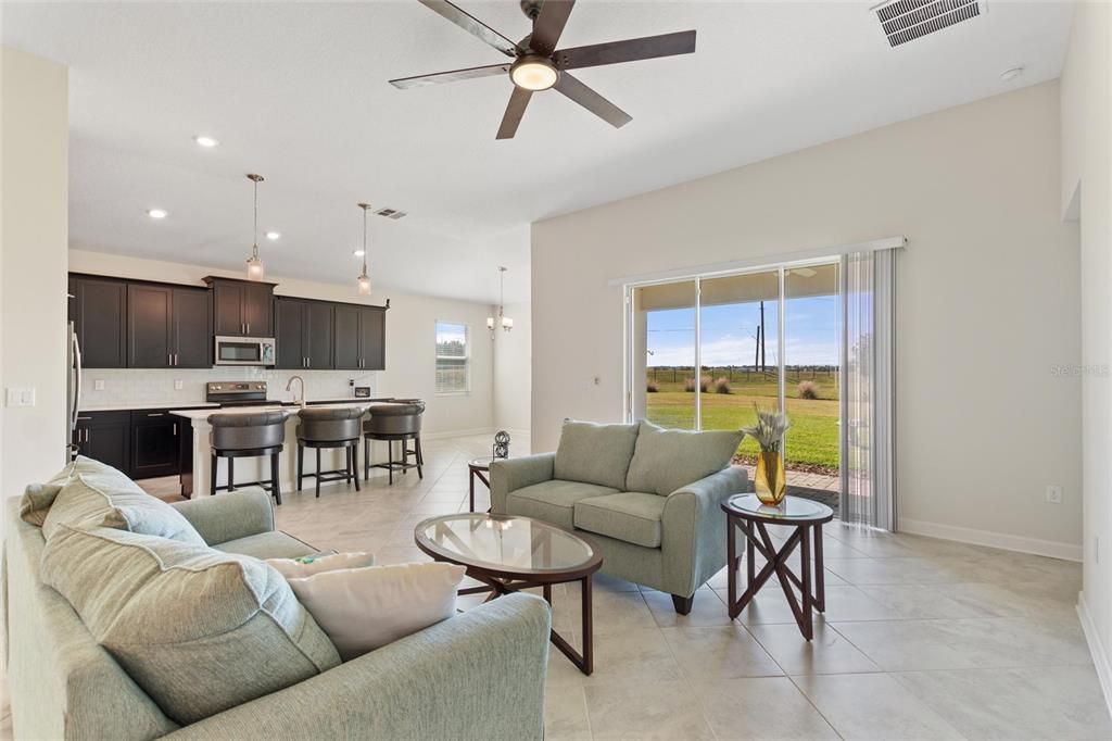 待售: $544,900 (4 贝兹, 3 浴室, 2571 平方英尺)