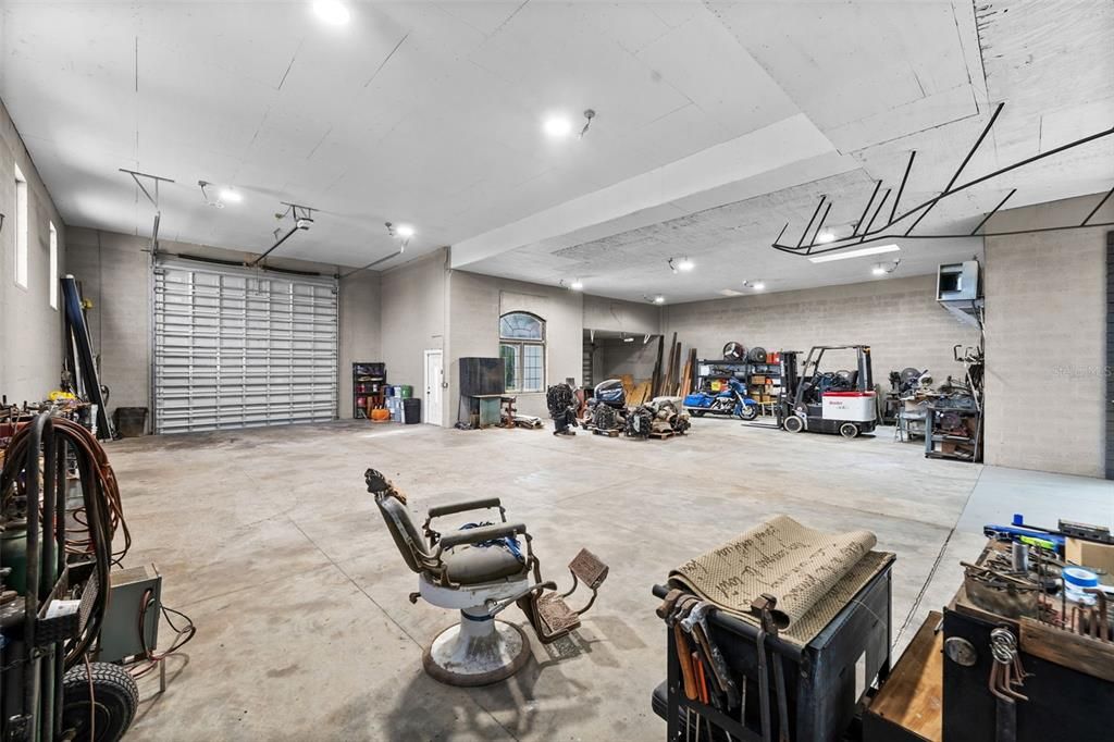For Sale: $1,499,000 (3 beds, 2 baths, 2268 Square Feet)
