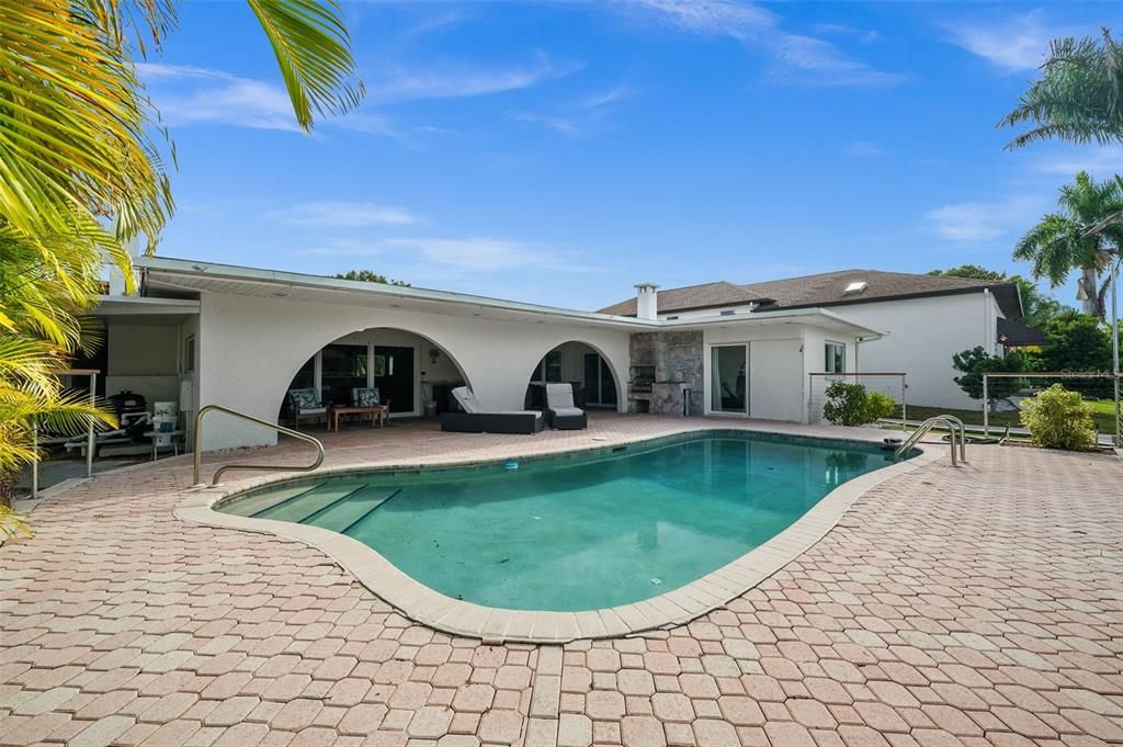 For Sale: $1,499,000 (3 beds, 2 baths, 2268 Square Feet)