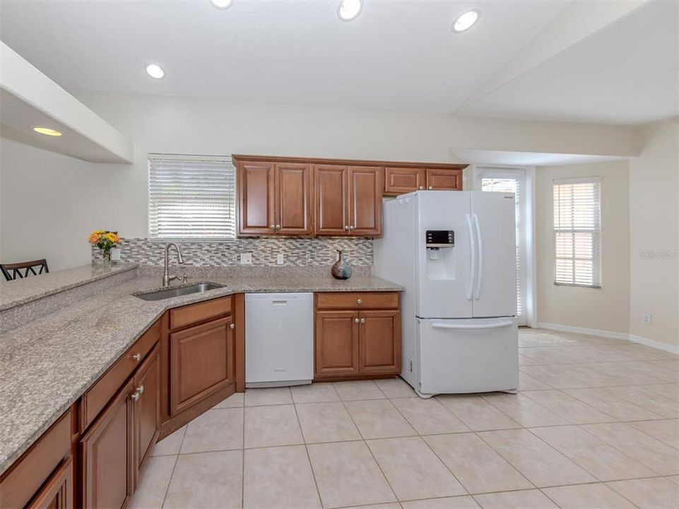 For Sale: $489,000 (3 beds, 2 baths, 2351 Square Feet)