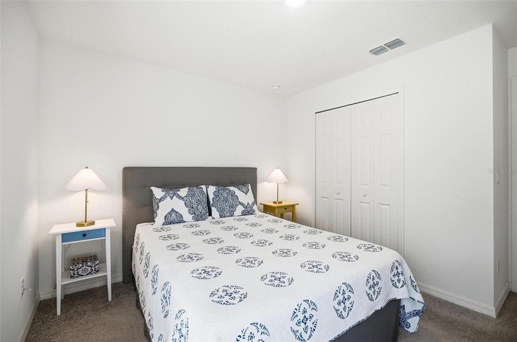 Active With Contract: $269,900 (3 beds, 2 baths, 1552 Square Feet)