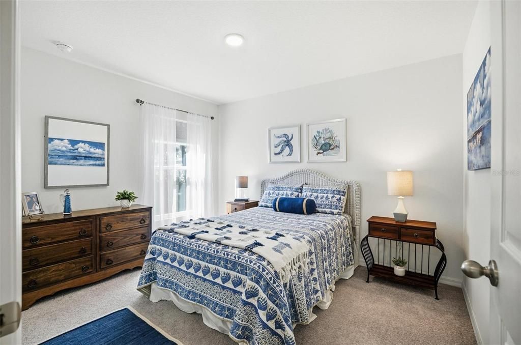 Active With Contract: $269,900 (3 beds, 2 baths, 1552 Square Feet)