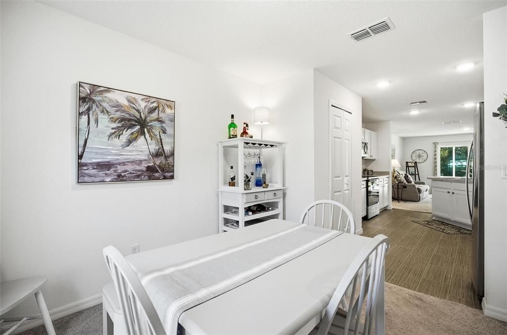 Active With Contract: $269,900 (3 beds, 2 baths, 1552 Square Feet)