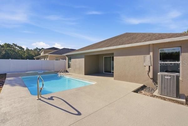 For Sale: $349,900 (4 beds, 3 baths, 1908 Square Feet)