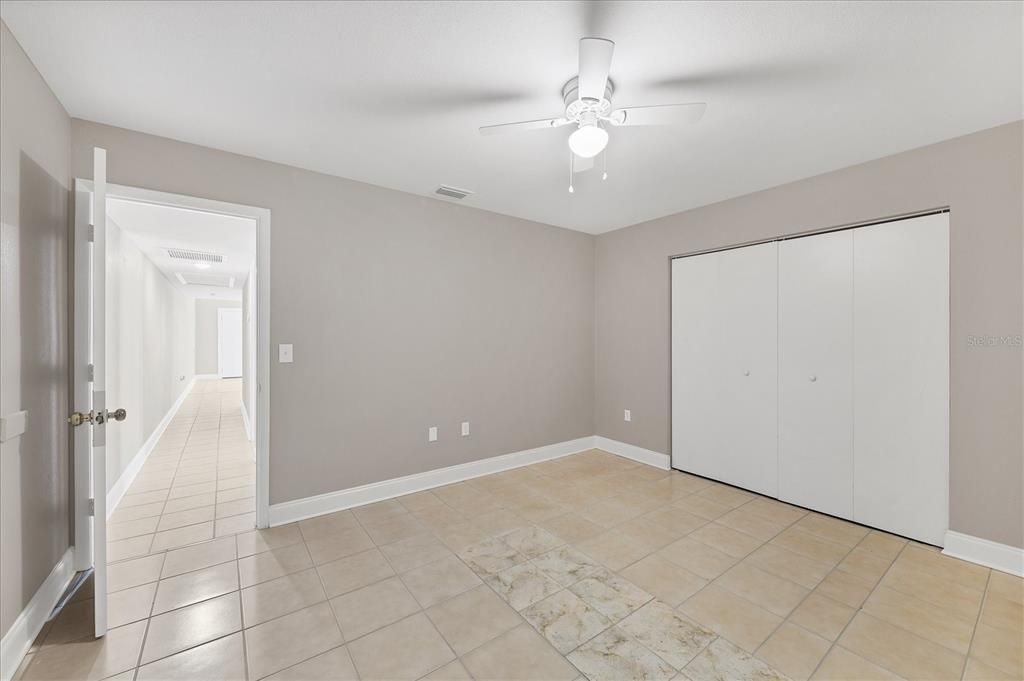 For Rent: $1,850 (2 beds, 1 baths, 1000 Square Feet)