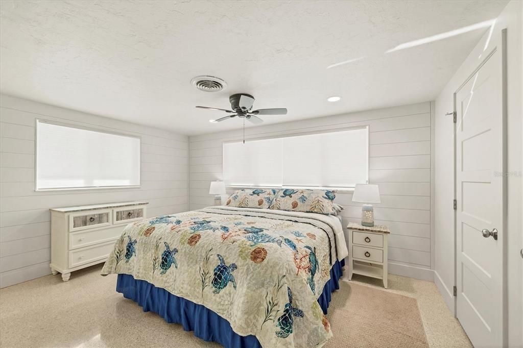 For Sale: $649,000 (2 beds, 2 baths, 1128 Square Feet)