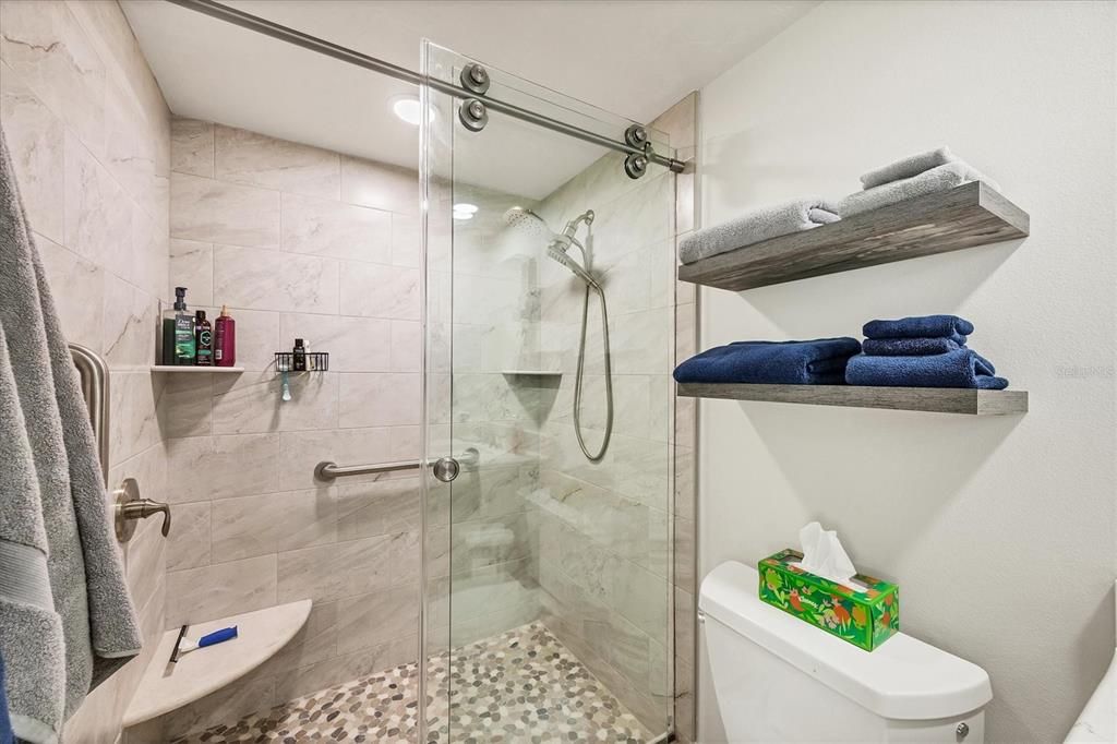 For Sale: $649,000 (2 beds, 2 baths, 1128 Square Feet)