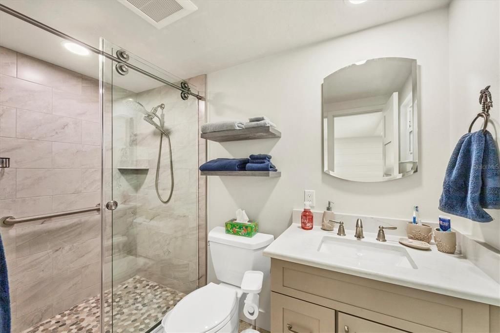 For Sale: $649,000 (2 beds, 2 baths, 1128 Square Feet)