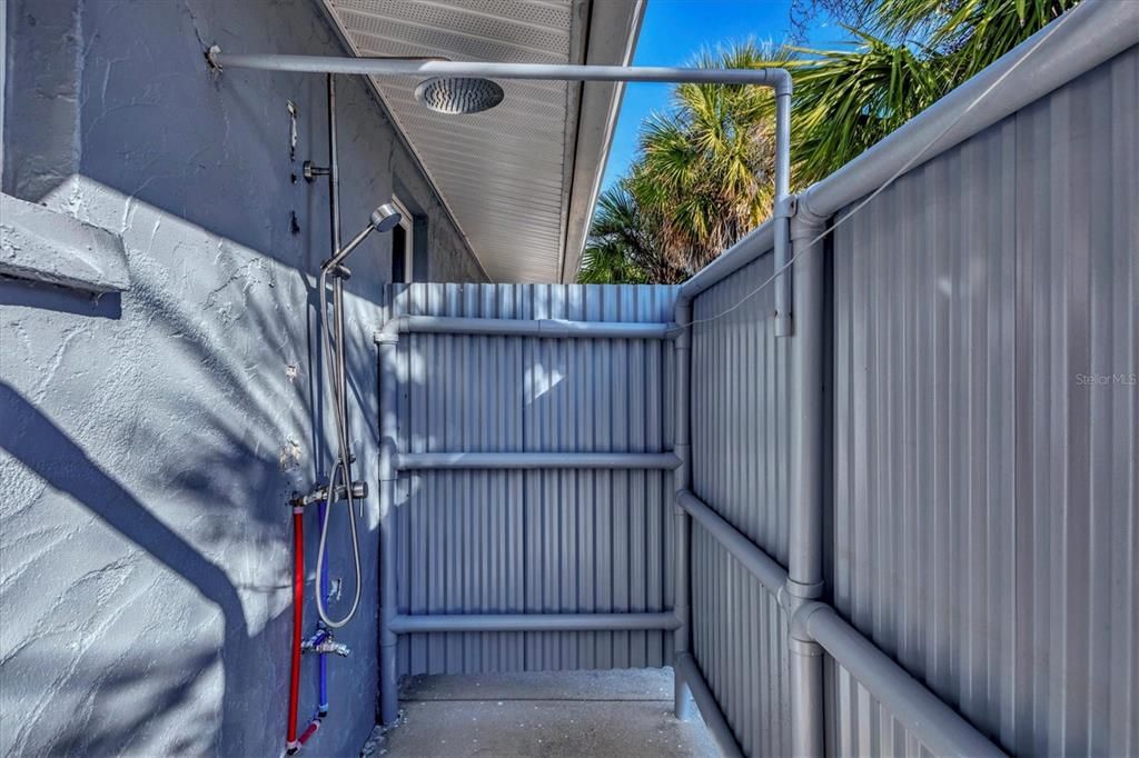 For Sale: $649,000 (2 beds, 2 baths, 1128 Square Feet)