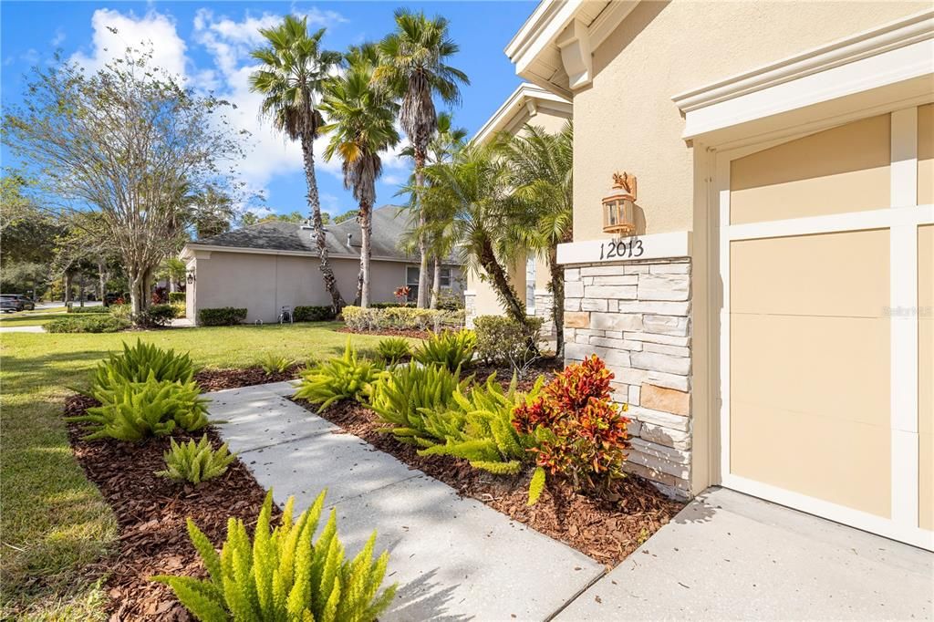 For Sale: $800,000 (4 beds, 3 baths, 3025 Square Feet)