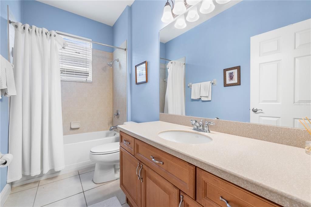 For Sale: $800,000 (4 beds, 3 baths, 3025 Square Feet)