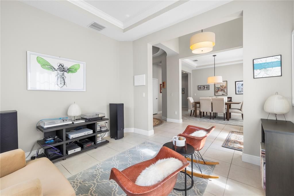 For Sale: $800,000 (4 beds, 3 baths, 3025 Square Feet)