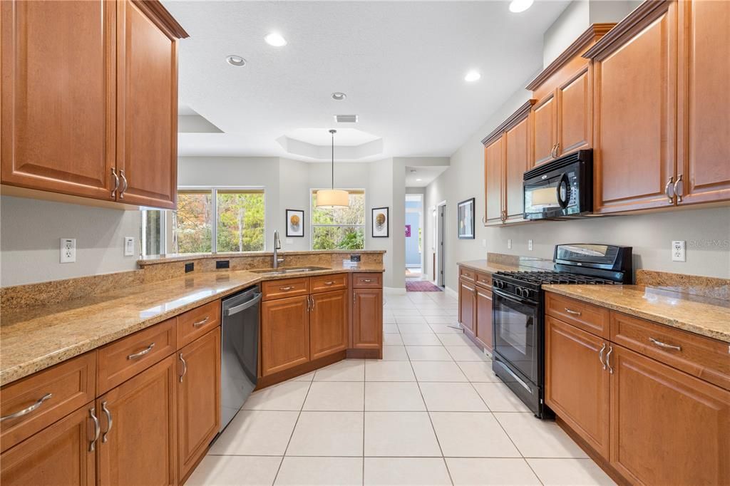 For Sale: $800,000 (4 beds, 3 baths, 3025 Square Feet)