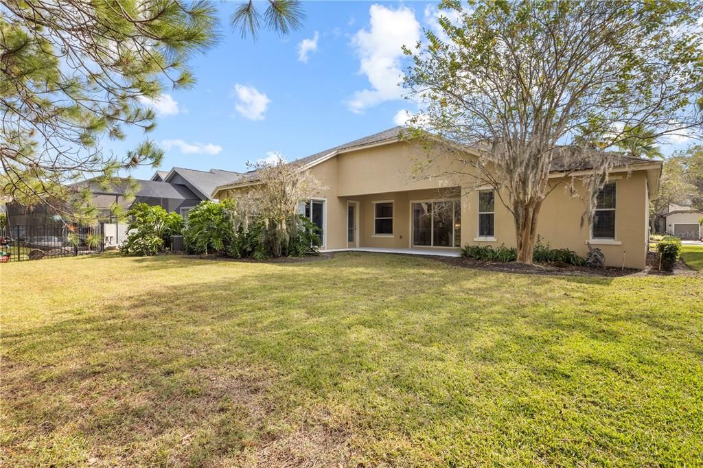 For Sale: $800,000 (4 beds, 3 baths, 3025 Square Feet)