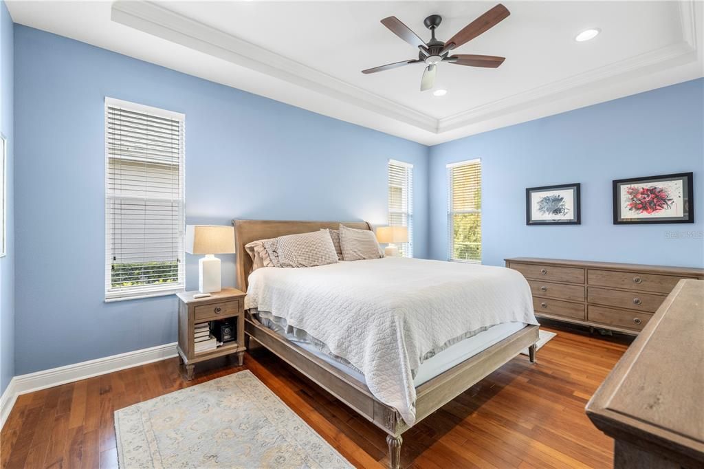 For Sale: $800,000 (4 beds, 3 baths, 3025 Square Feet)