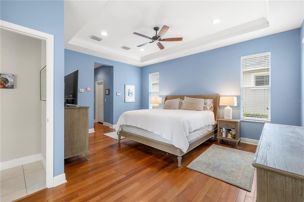 For Sale: $800,000 (4 beds, 3 baths, 3025 Square Feet)