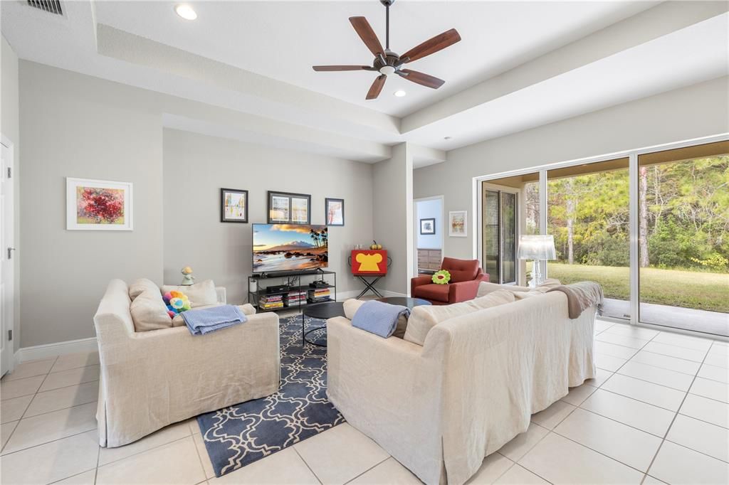 For Sale: $800,000 (4 beds, 3 baths, 3025 Square Feet)