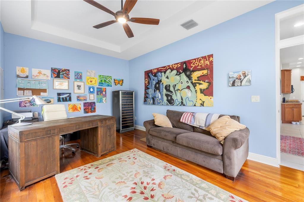 For Sale: $800,000 (4 beds, 3 baths, 3025 Square Feet)