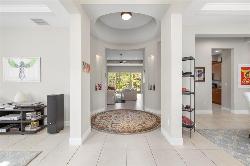 For Sale: $800,000 (4 beds, 3 baths, 3025 Square Feet)