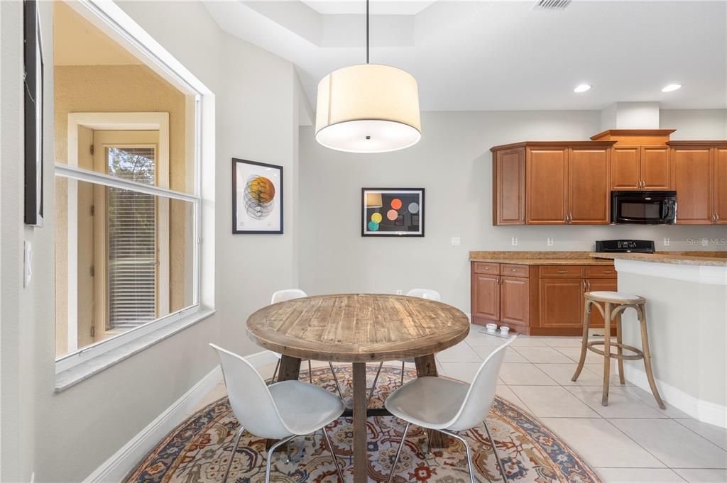 For Sale: $800,000 (4 beds, 3 baths, 3025 Square Feet)