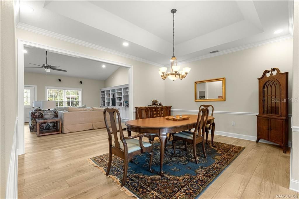 待售: $519,000 (4 贝兹, 3 浴室, 3234 平方英尺)