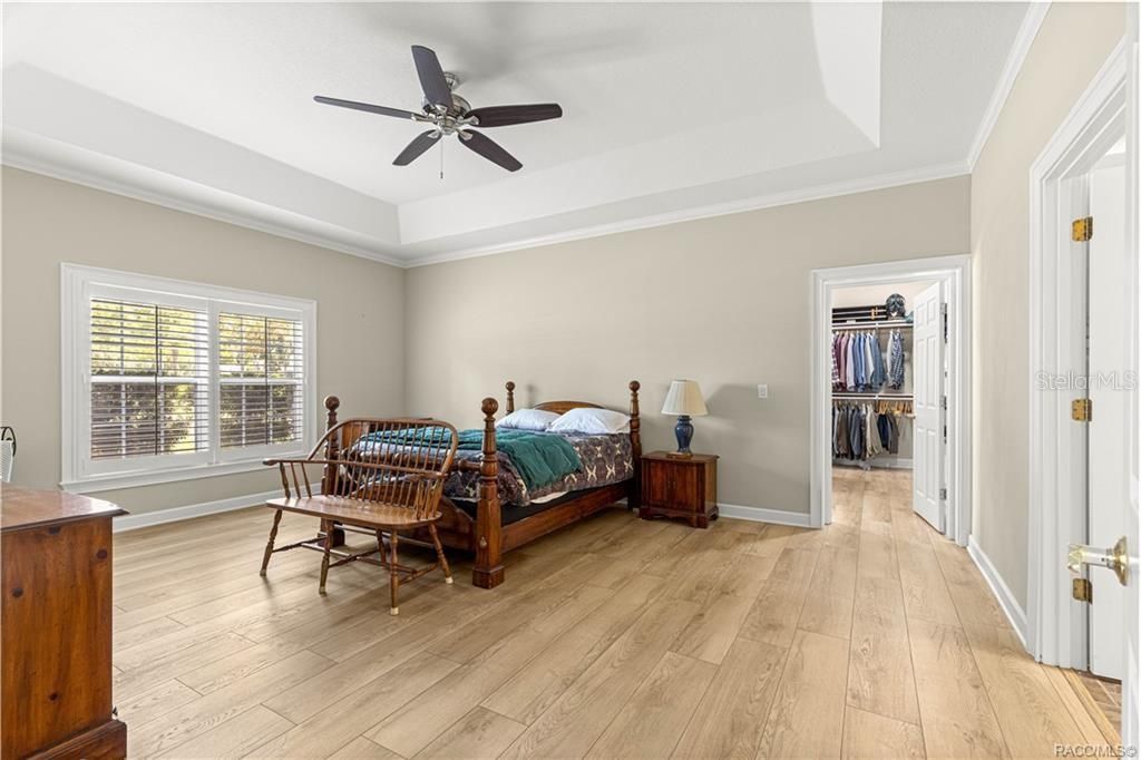 待售: $519,000 (4 贝兹, 3 浴室, 3234 平方英尺)