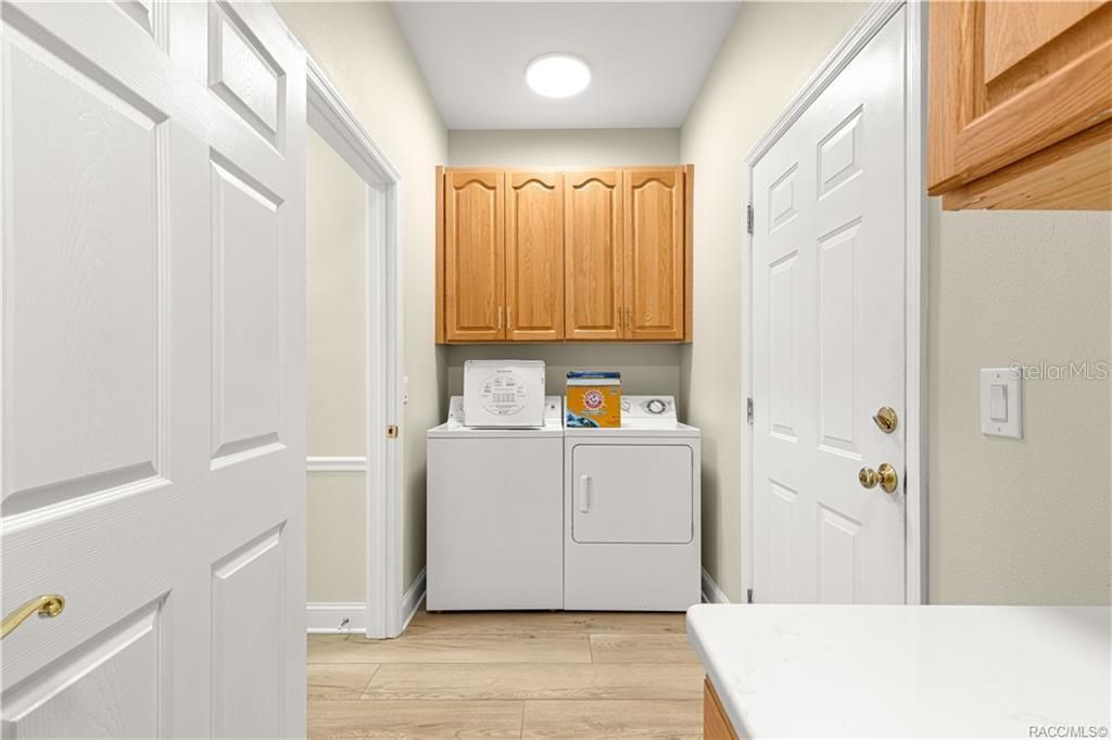 待售: $519,000 (4 贝兹, 3 浴室, 3234 平方英尺)