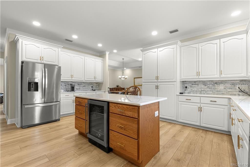 待售: $519,000 (4 贝兹, 3 浴室, 3234 平方英尺)