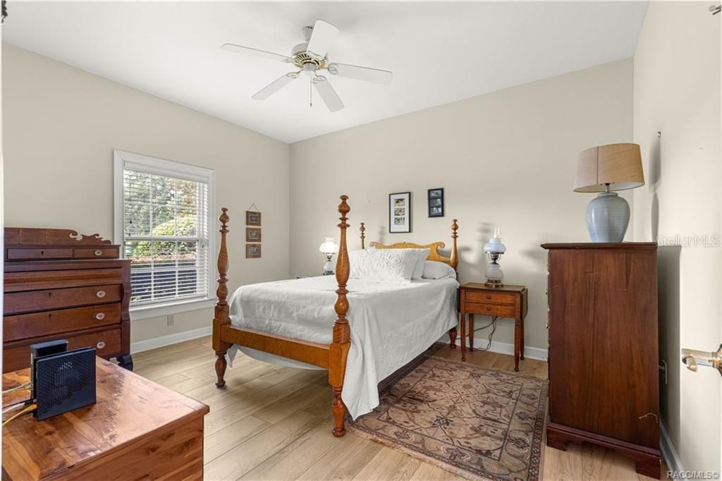 待售: $519,000 (4 贝兹, 3 浴室, 3234 平方英尺)