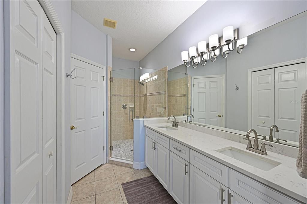 For Sale: $365,000 (3 beds, 2 baths, 1435 Square Feet)