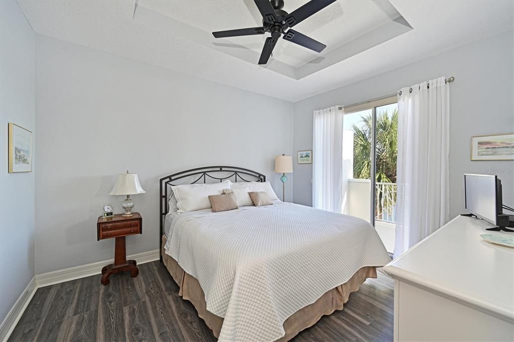 For Sale: $365,000 (3 beds, 2 baths, 1435 Square Feet)