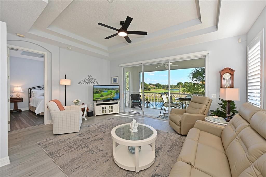 For Sale: $365,000 (3 beds, 2 baths, 1435 Square Feet)