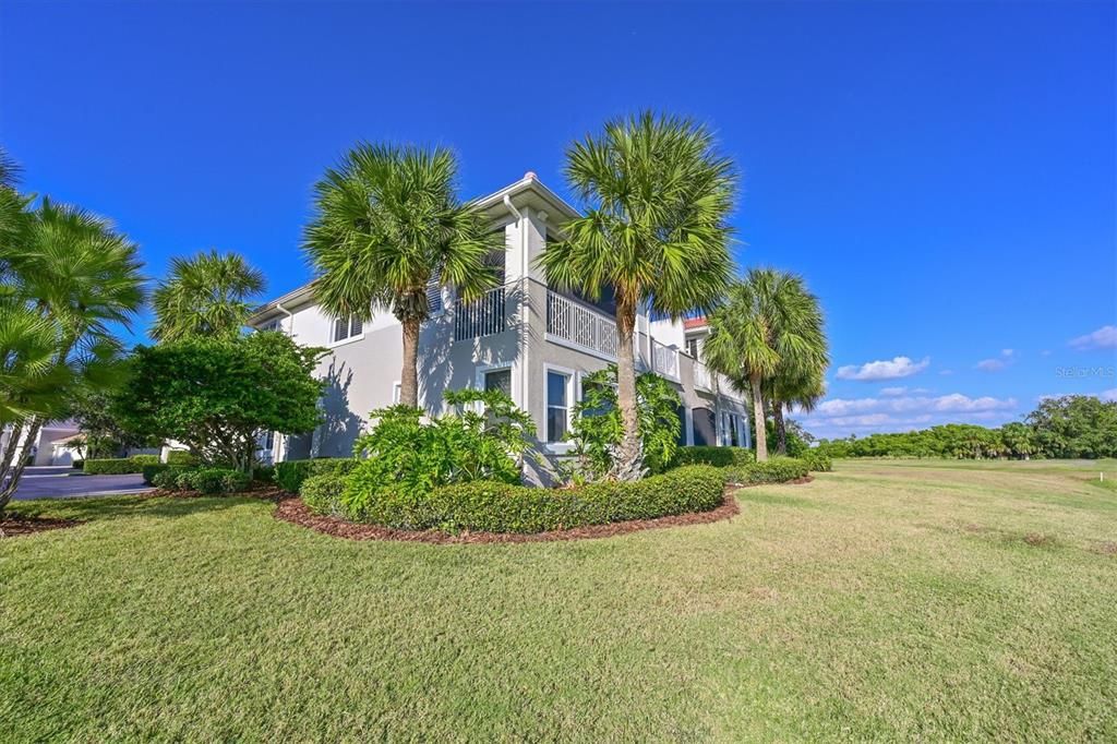 For Sale: $365,000 (3 beds, 2 baths, 1435 Square Feet)