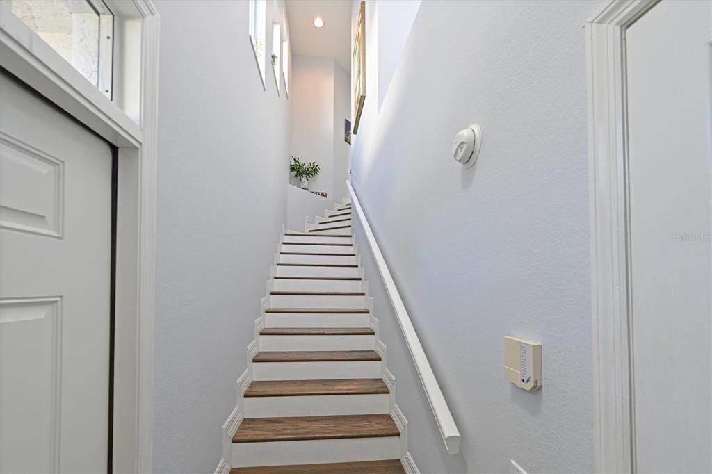 For Sale: $365,000 (3 beds, 2 baths, 1435 Square Feet)