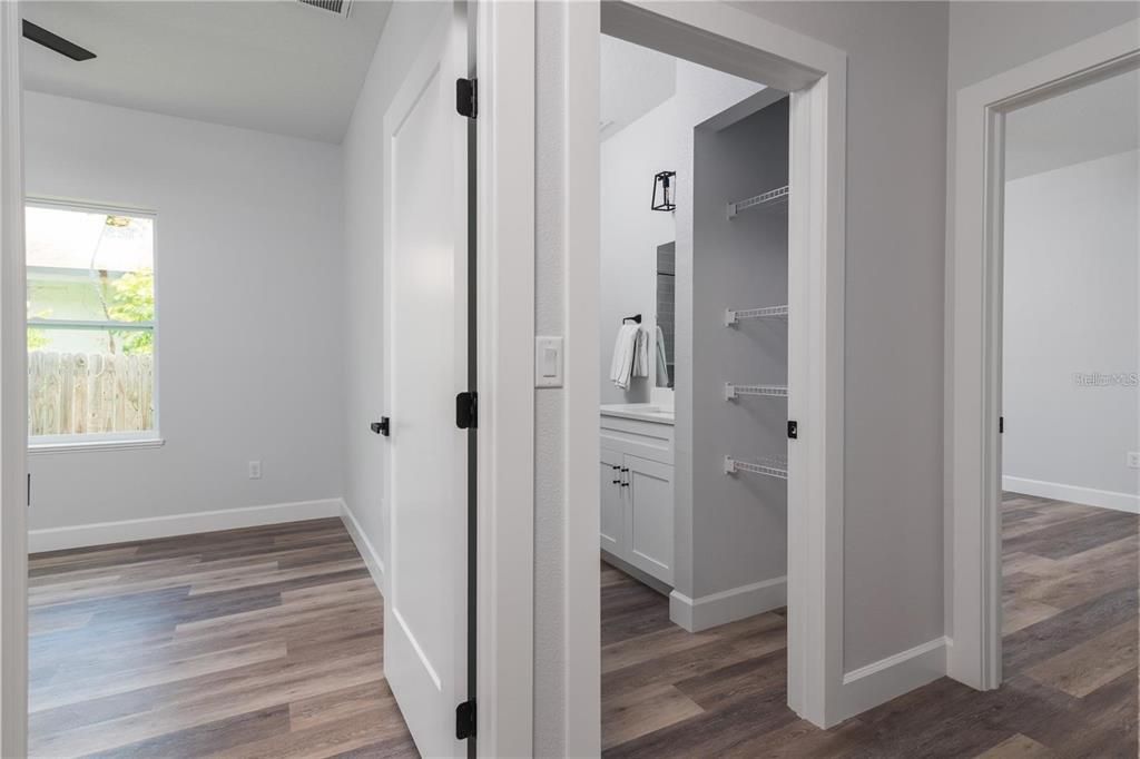 For Sale: $550,000 (3 beds, 2 baths, 1815 Square Feet)