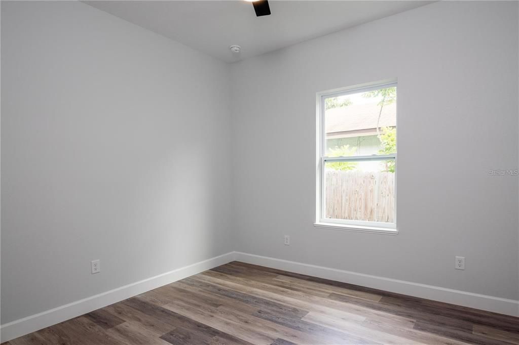 For Sale: $550,000 (3 beds, 2 baths, 1815 Square Feet)