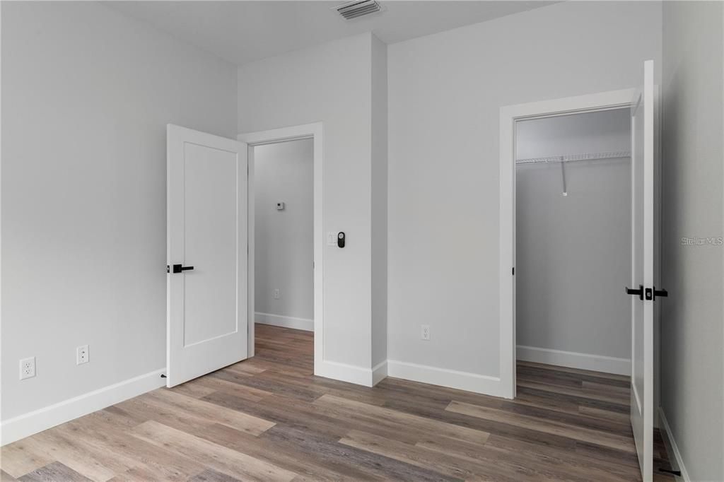 For Sale: $550,000 (3 beds, 2 baths, 1815 Square Feet)